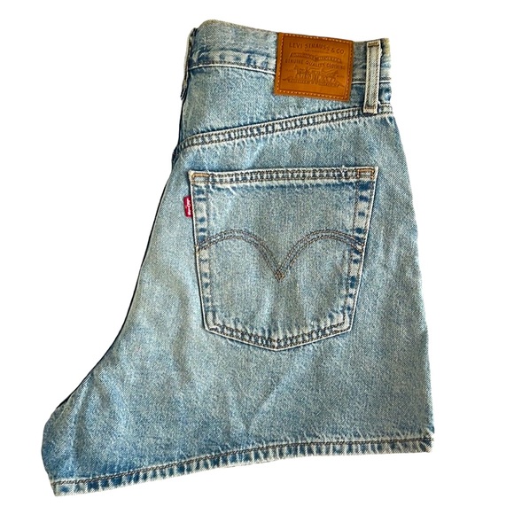 SOLD NWOT Levi’s High Loose Shorts - Picture 13 of 15